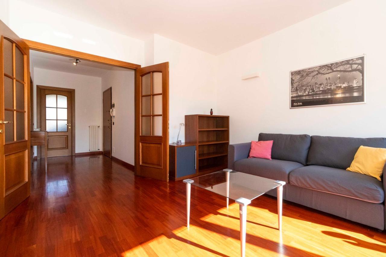 Cozy&Spacious Apt 2 Min Walk From The Tram Stop! Apartment Torino Exterior foto