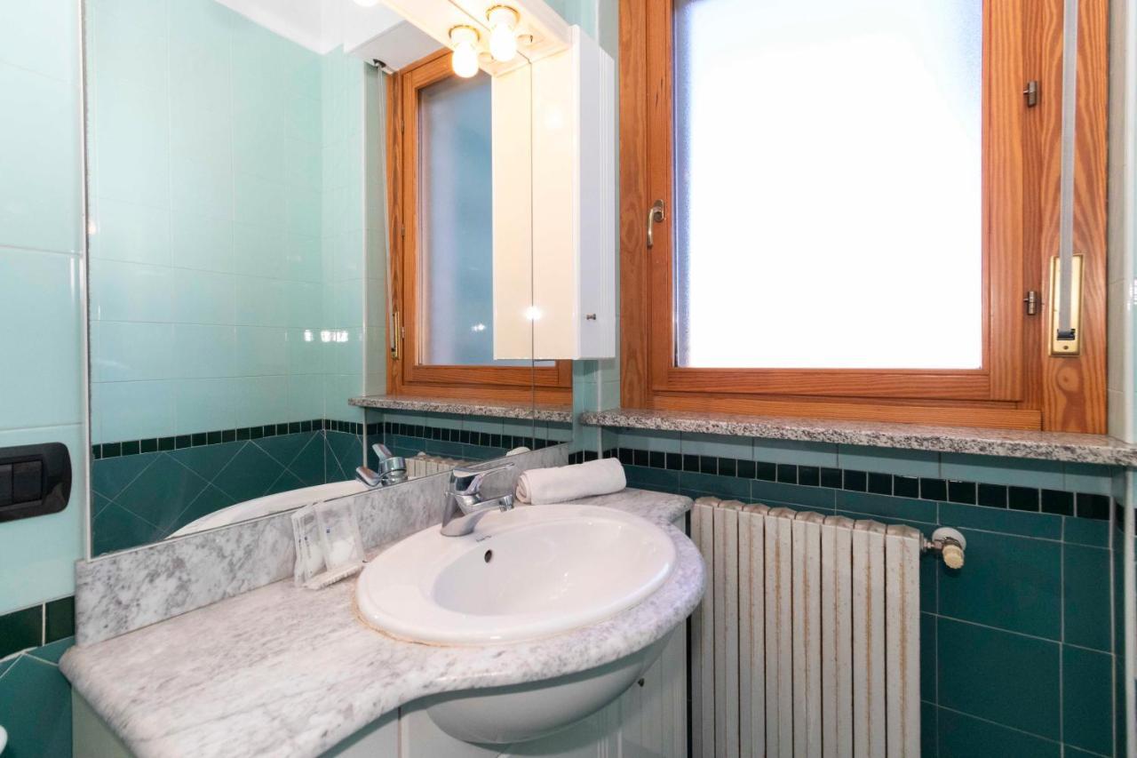 Cozy&Spacious Apt 2 Min Walk From The Tram Stop! Apartment Torino Exterior foto