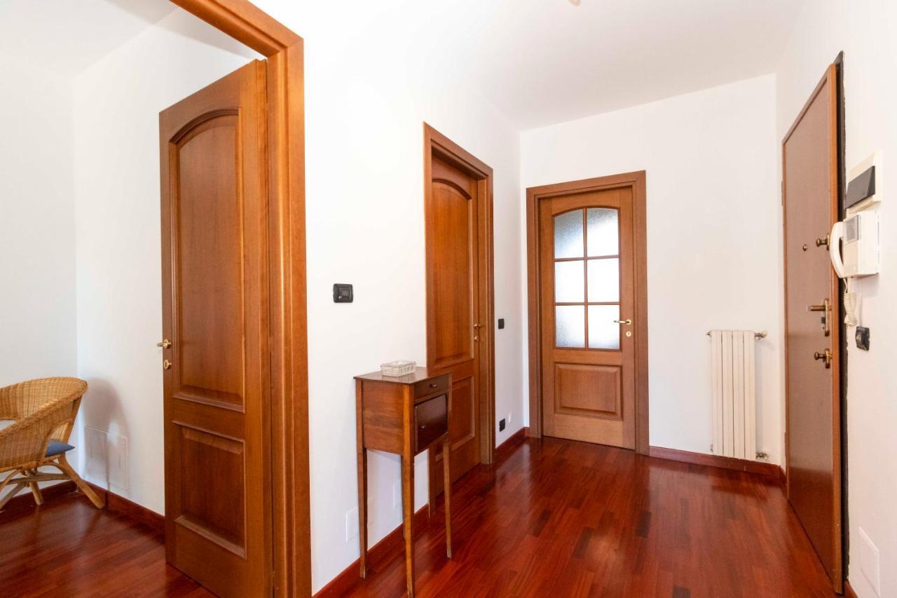 Cozy&Spacious Apt 2 Min Walk From The Tram Stop! Apartment Torino Exterior foto