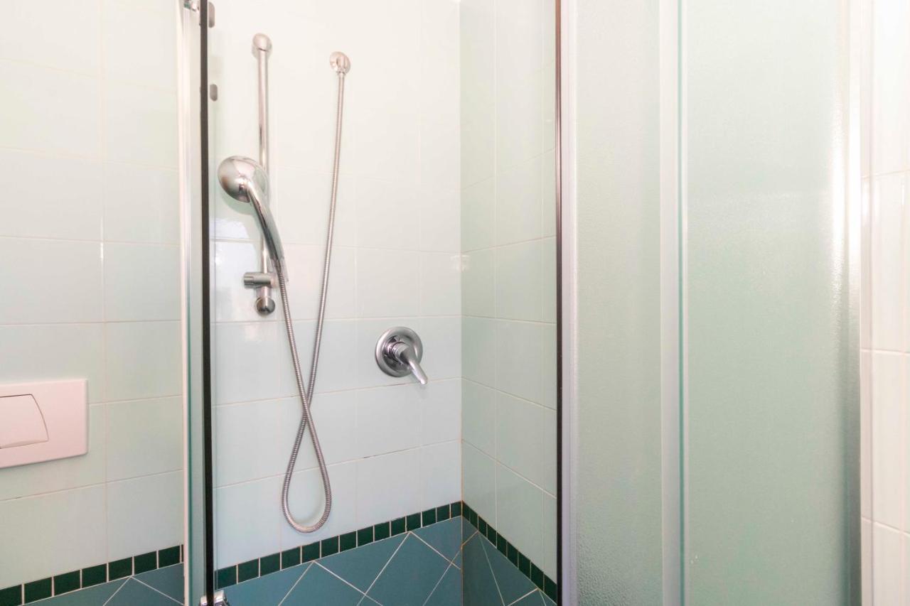 Cozy&Spacious Apt 2 Min Walk From The Tram Stop! Apartment Torino Exterior foto